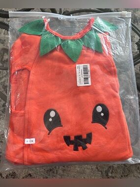 6-12M Pumpkin Costume with Green Leaf Collar